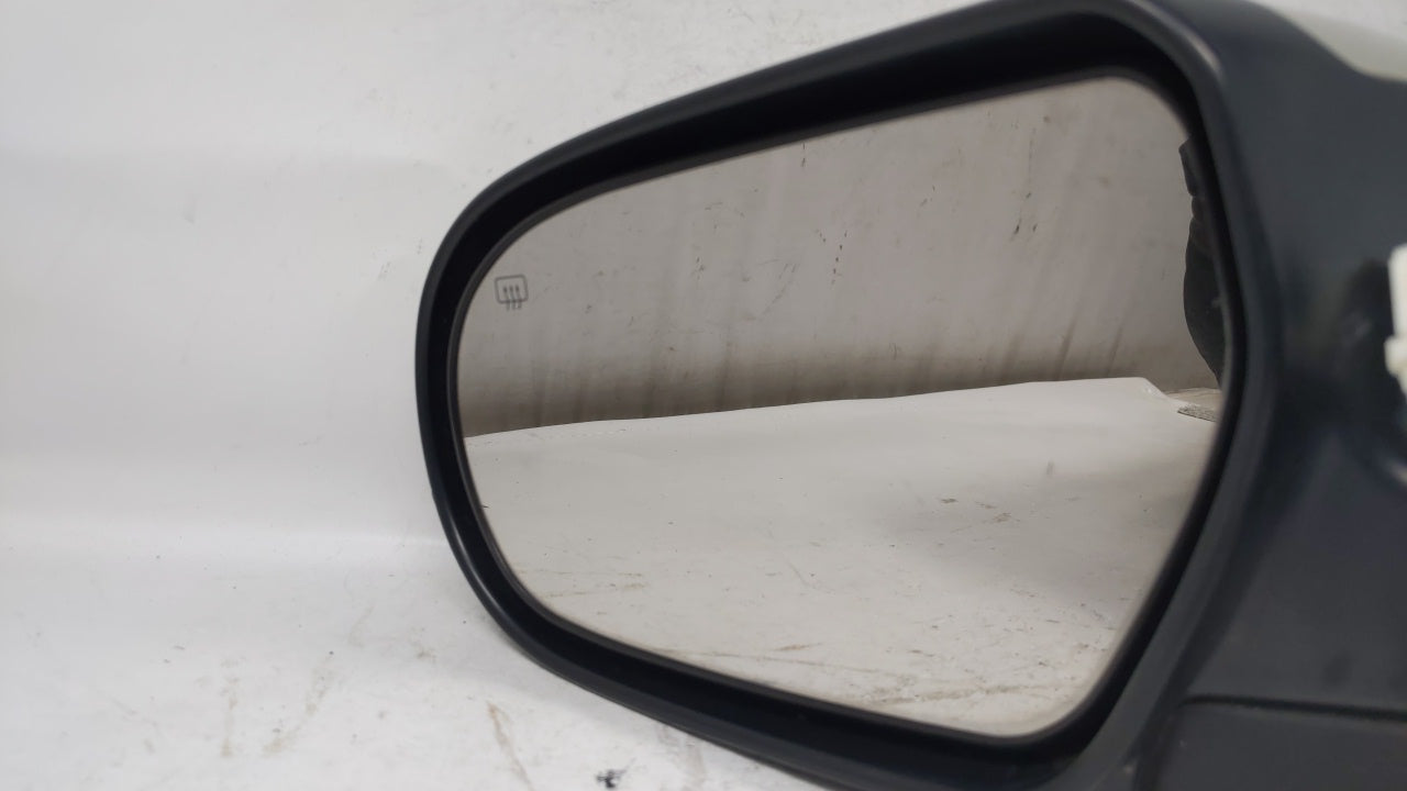 2005-2009 Subaru Legacy Driver Side View Mirror - Left Door Mirror OEM Used - Oemusedautoparts1.com