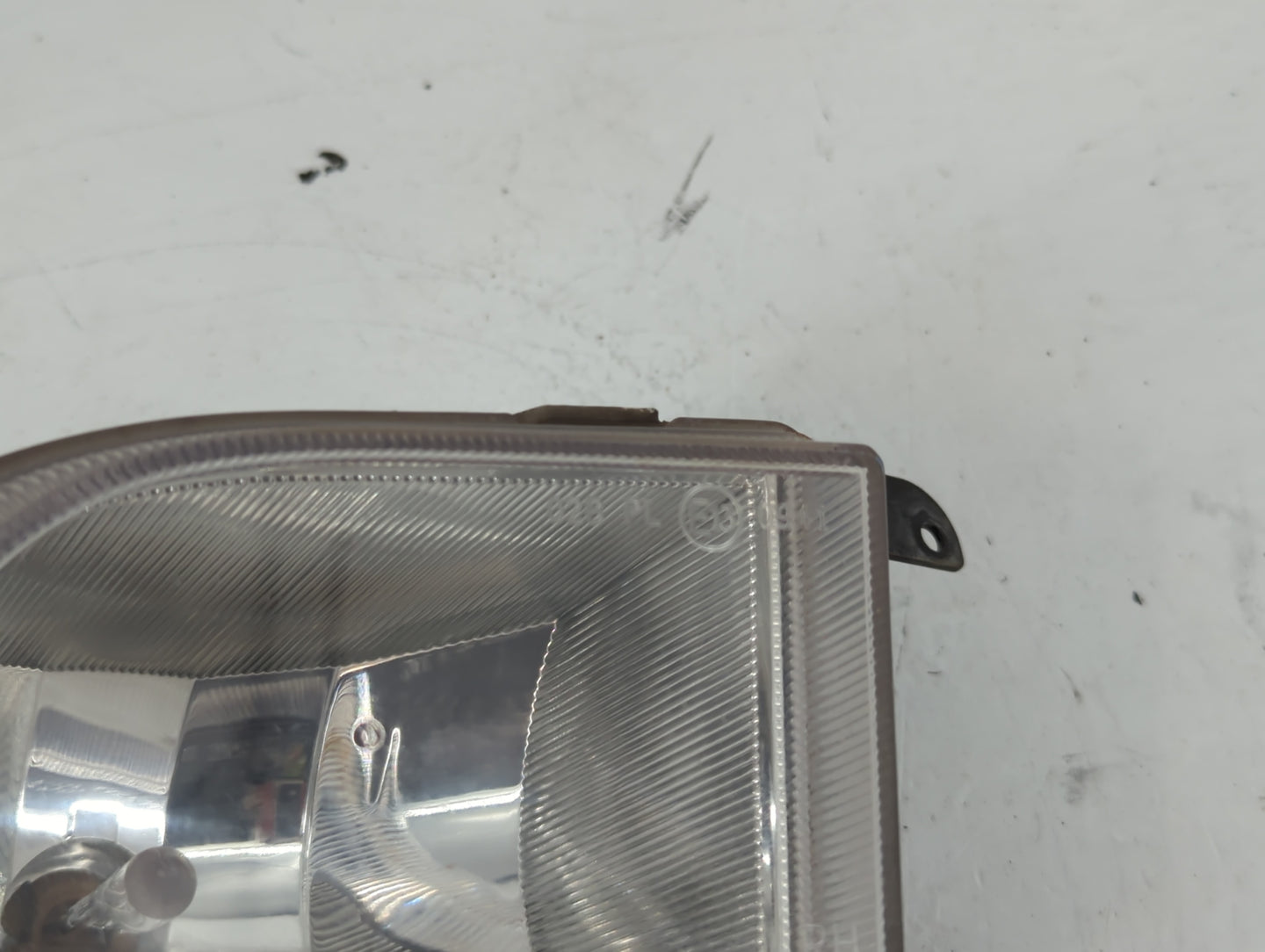 2004-2008 Suzuki Forenza Passenger Right Oem Front Light Lamp - Oemusedautoparts1.com