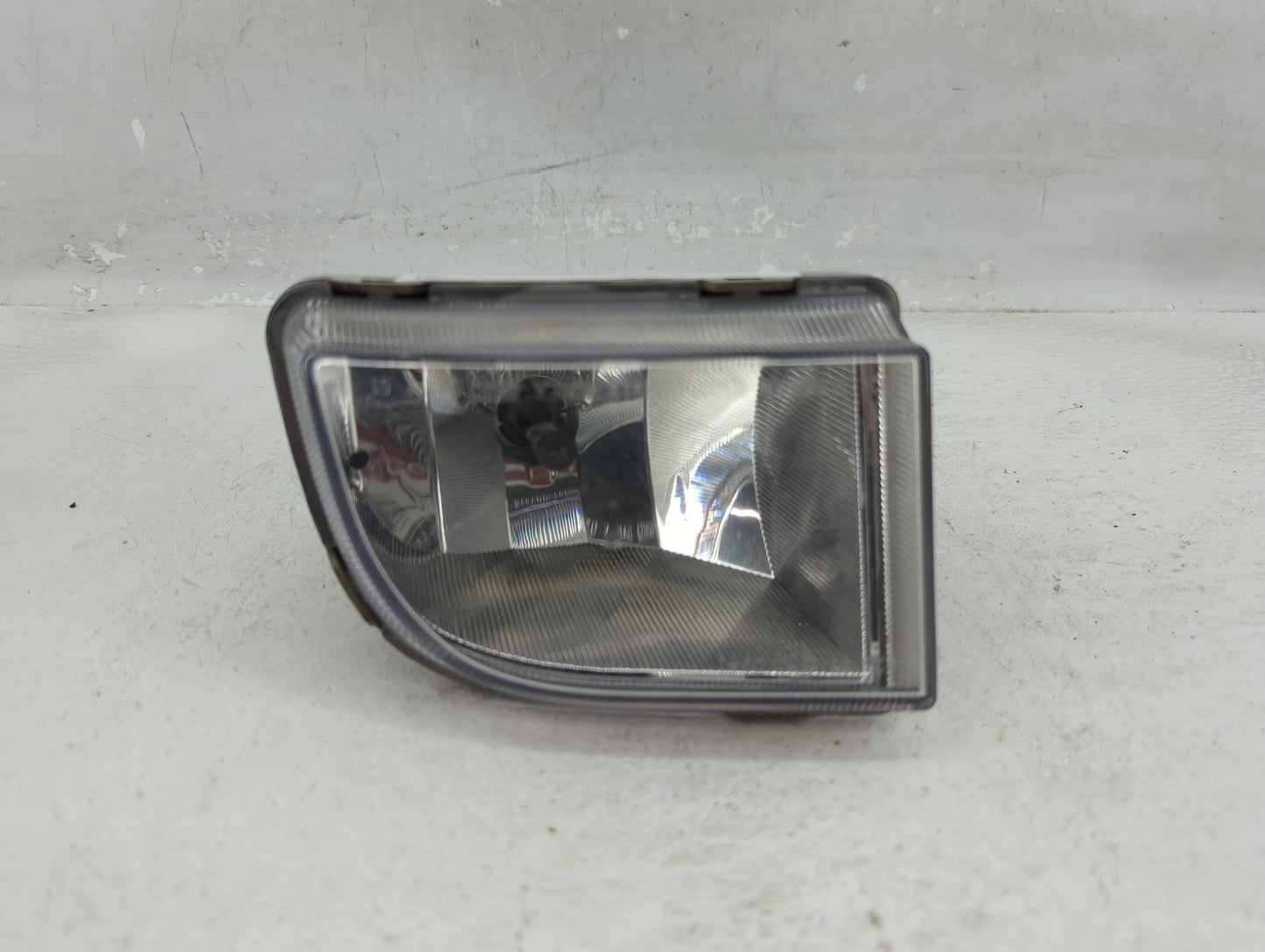 2004-2008 Suzuki Forenza Driver Left Oem Front Light Lamp - Oemusedautoparts1.com