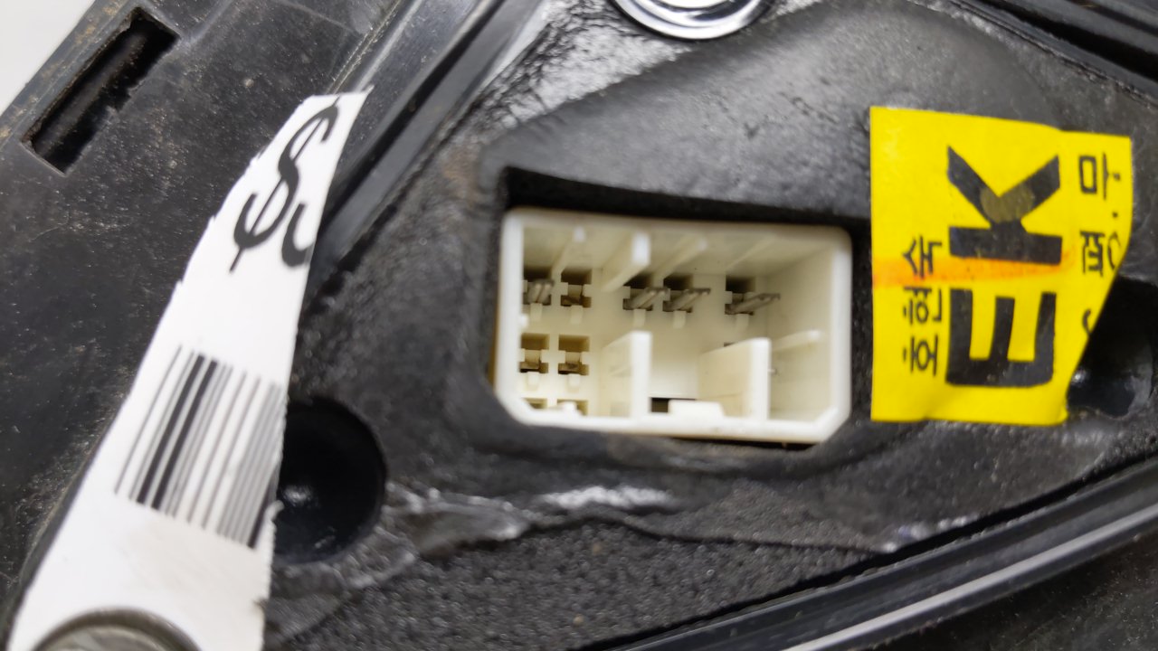 2005-2008 Suzuki Reno Driver Side View Mirror - Left Door Mirror OEM Used - Oemusedautoparts1.com