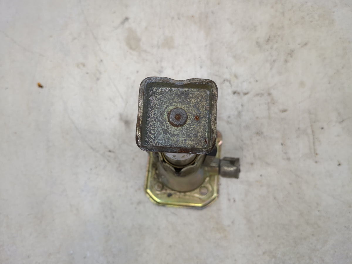2005 Suzuki Vitara Spare Scissor Car Jack - Oemusedautoparts1.com