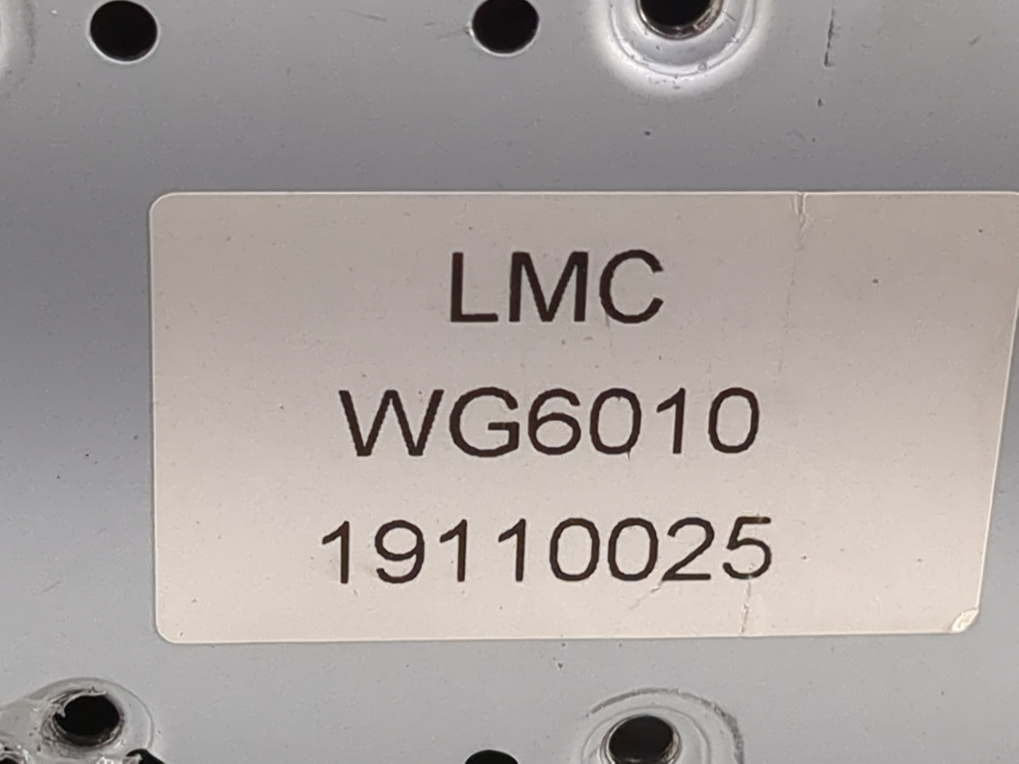 2005 Toyota 4runner Radio AM FM Cd Player Receiver Replacement P/N:LMC WG6010, 19110025 Fits OEM Used Auto Parts - Oemusedau