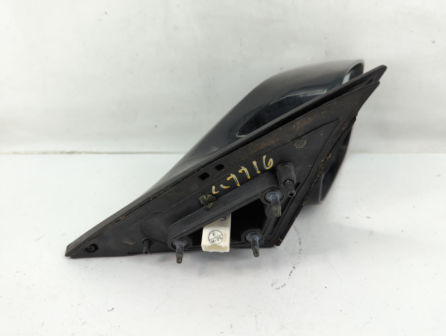 2005-2010 Toyota Avalon Passenger Side View Mirror - Right Door Mirror OEM Used - Oemusedautoparts1.com