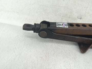2005 Toyota Avalon Spare Scissor Car Jack