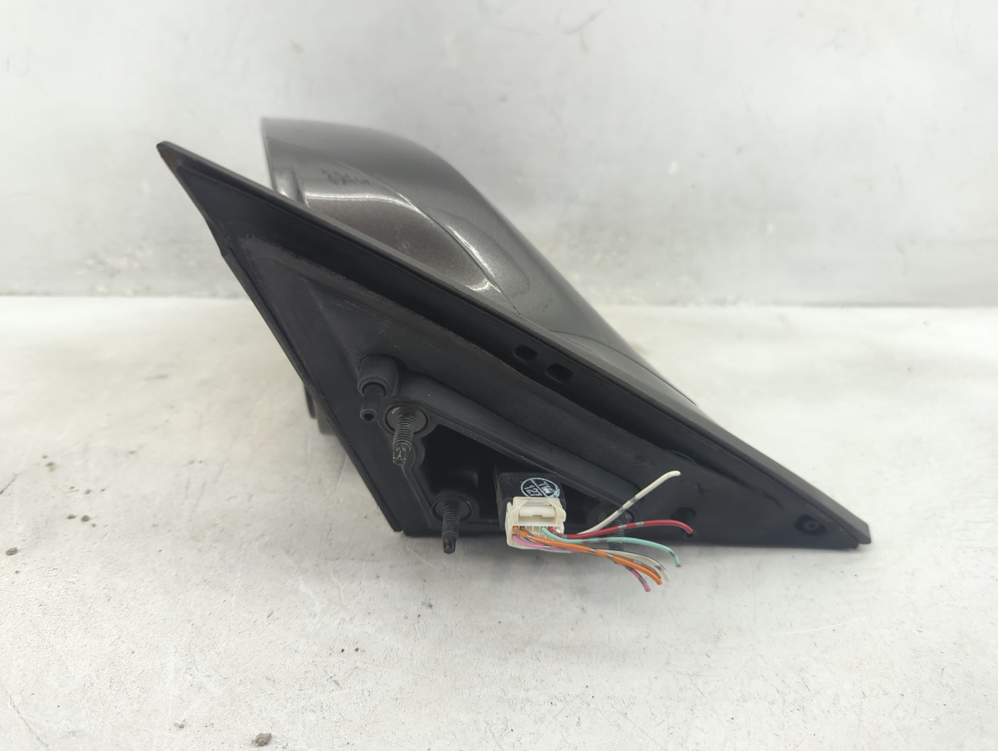 2005-2010 Toyota Avalon Driver Side View Mirror - Left Door Mirror OEM Used - Oemusedautoparts1.com