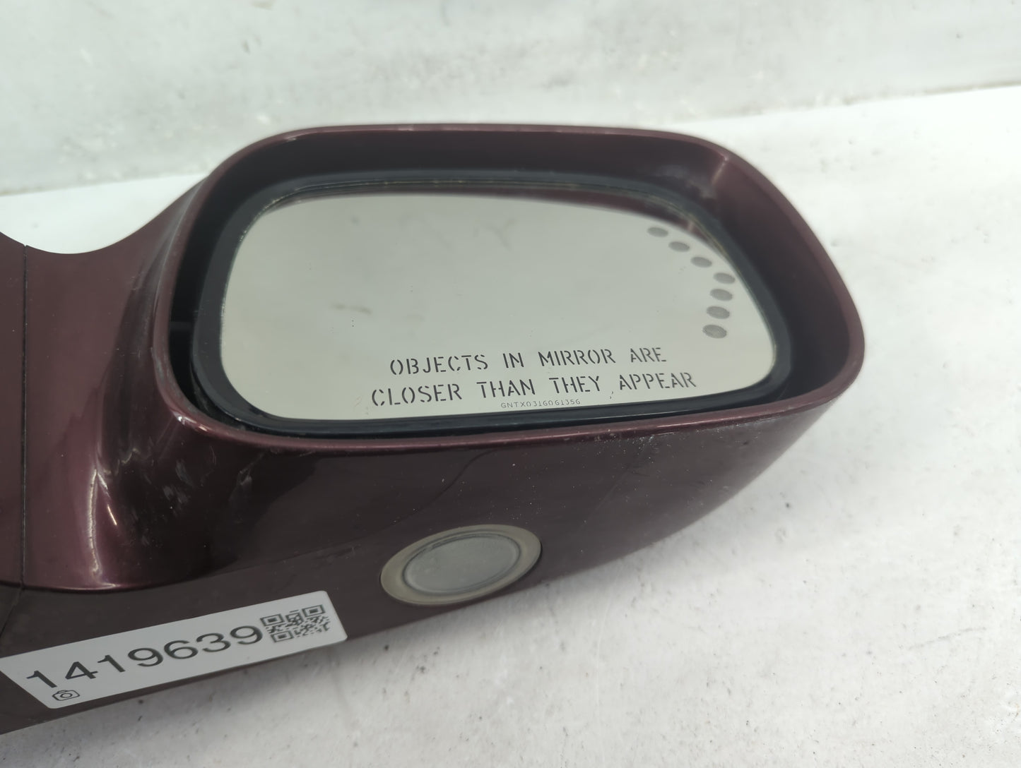 2005-2010 Toyota Avalon Passenger Side View Mirror - Right Door Mirror OEM Used - Oemusedautoparts1.com