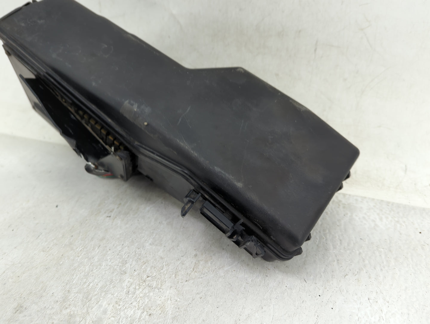 2005 Toyota Avalon Fusebox Fuse Box Panel Relay Module Fits OEM Used Auto Parts - Oemusedautoparts1.com