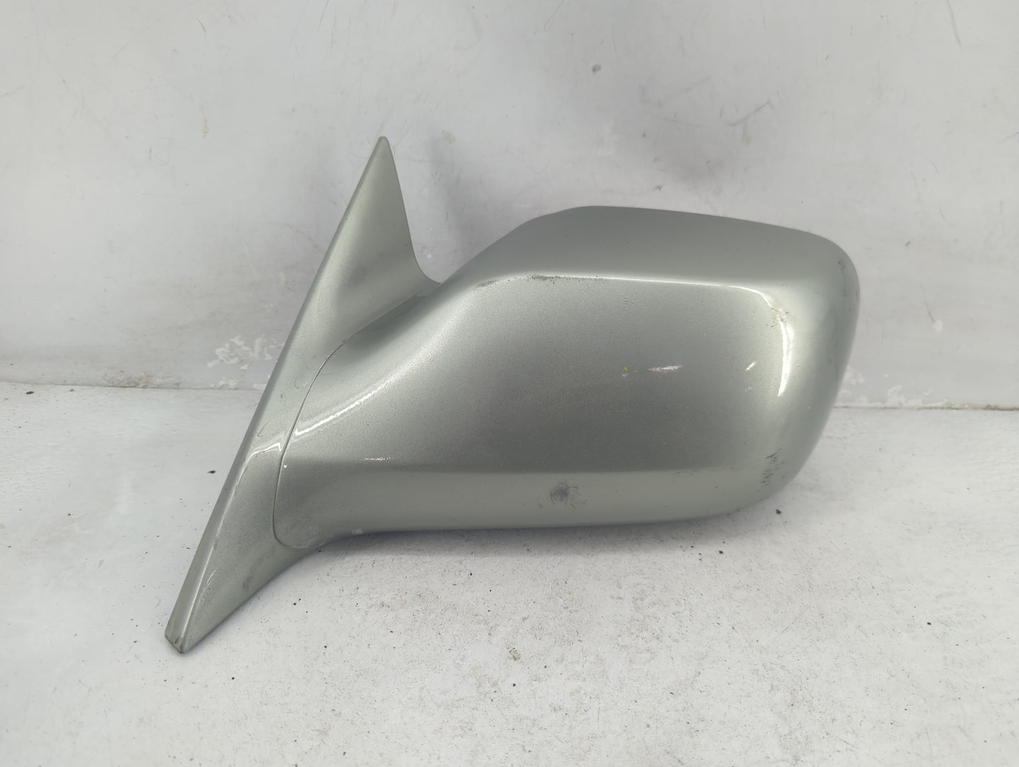 2005-2010 Toyota Avalon Driver Side View Mirror - Left Door Mirror OEM Used - Oemusedautoparts1.com