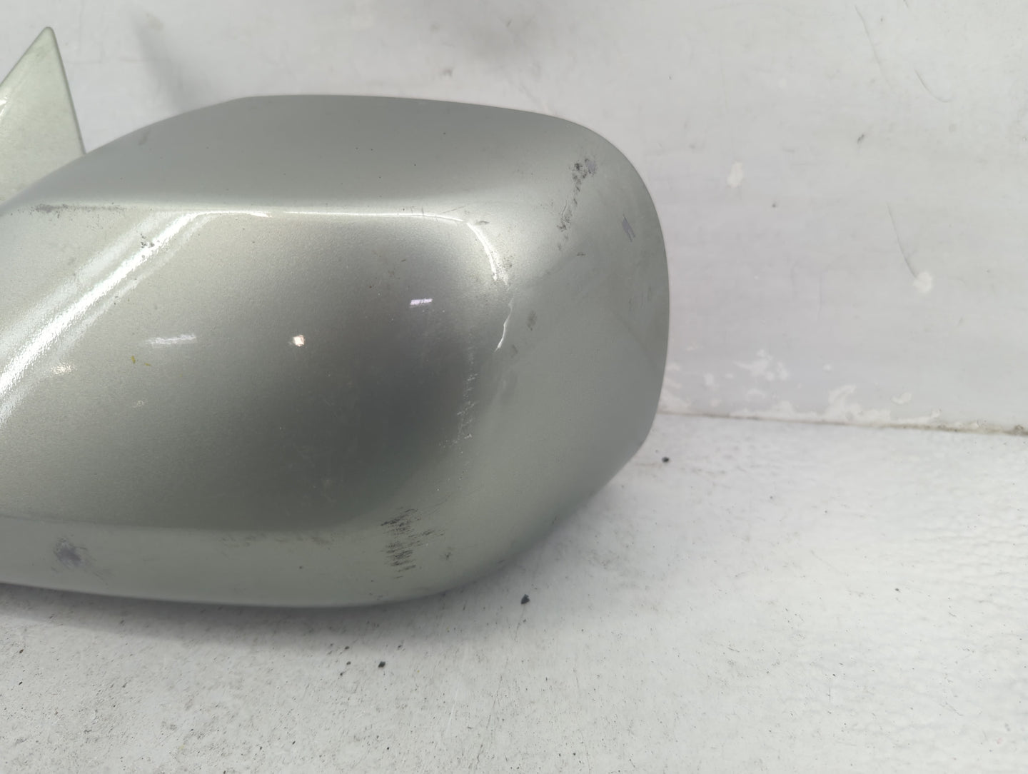 2005-2010 Toyota Avalon Driver Side View Mirror - Left Door Mirror OEM Used - Oemusedautoparts1.com