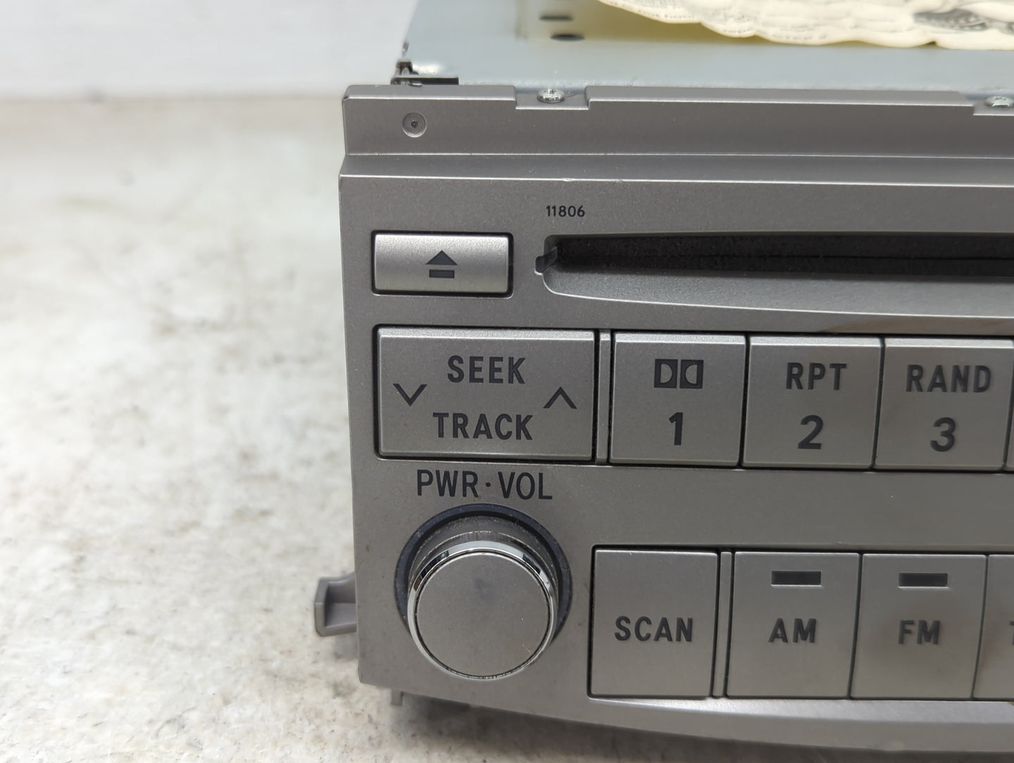 2005-2007 Toyota Avalon Radio AM FM Cd Player Receiver Replacement P/N:86120-AC140 122000-69400101 Fits Fits 2005 2006 2007 