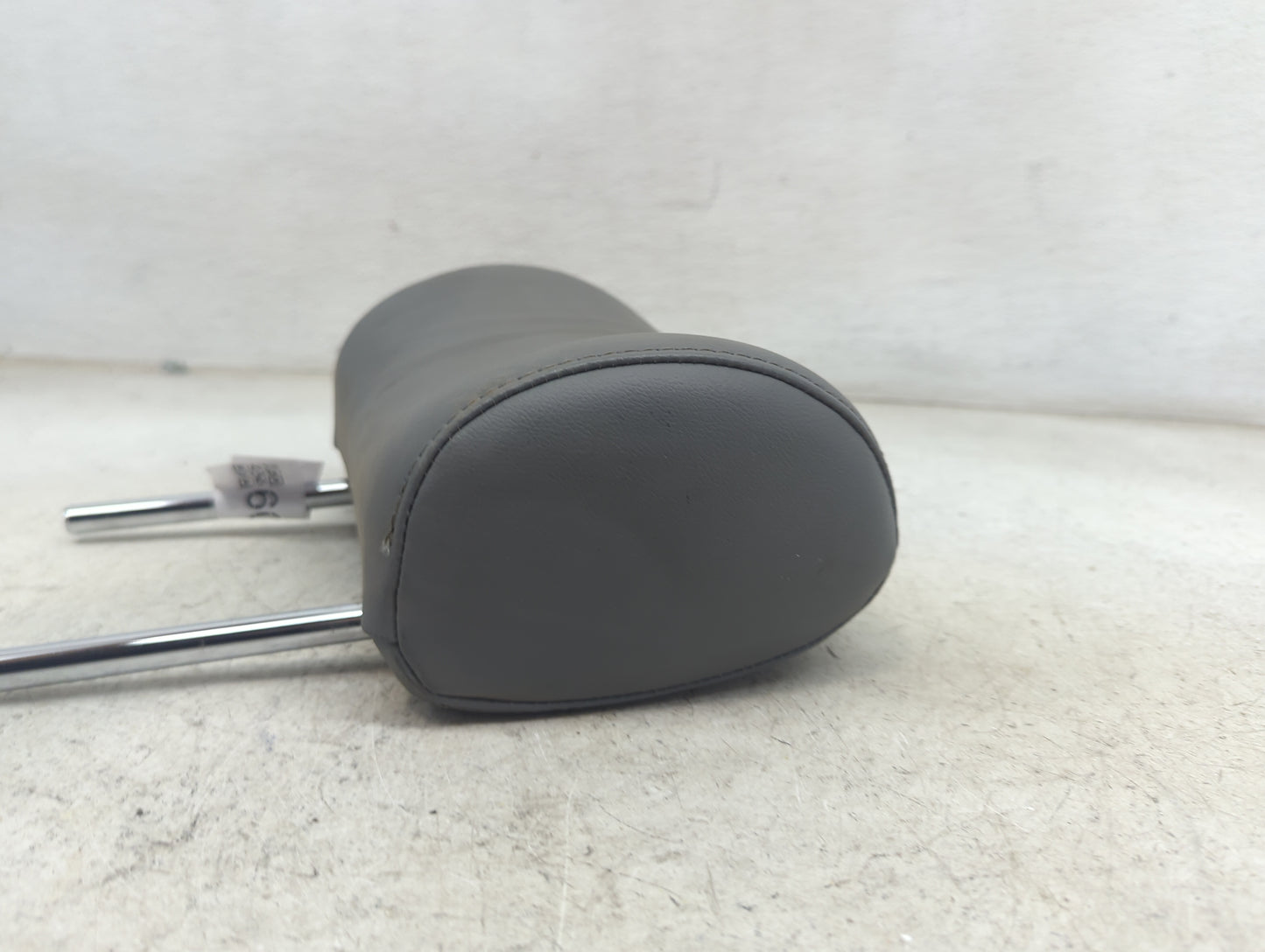 2005-2007 Toyota Avalon Headrest Head Rest Front Driver Passenger Seat Fits Fits 2005 2006 2007 OEM Used Auto Parts - Oemuse
