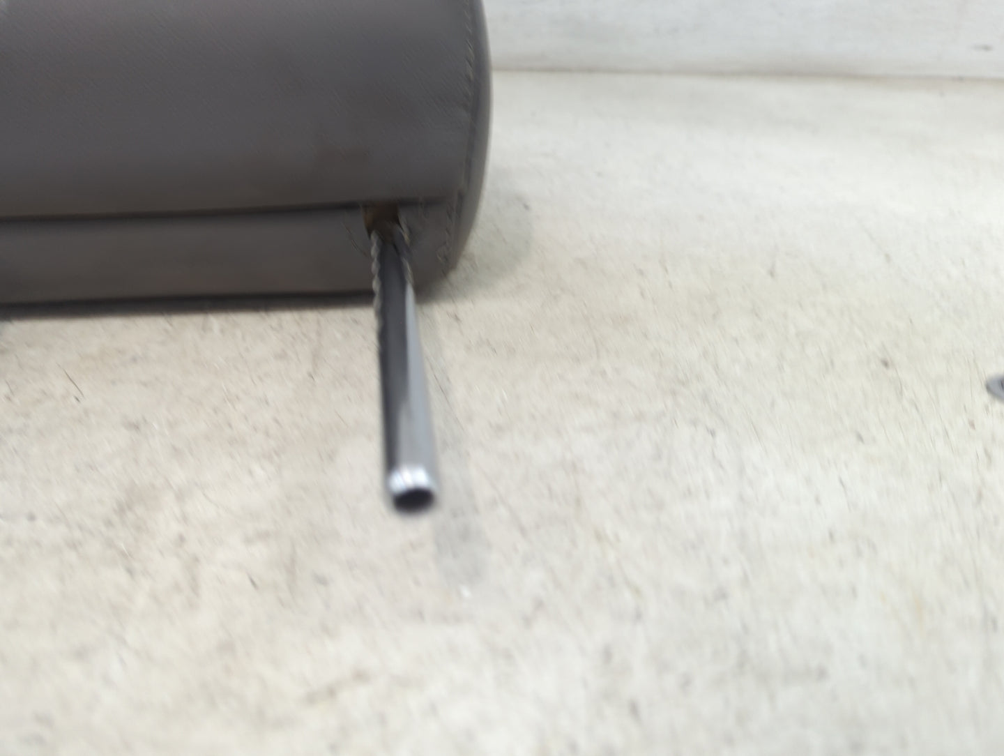 2005-2007 Toyota Avalon Headrest Head Rest Front Driver Seat Grey - Oemusedautoparts1.com