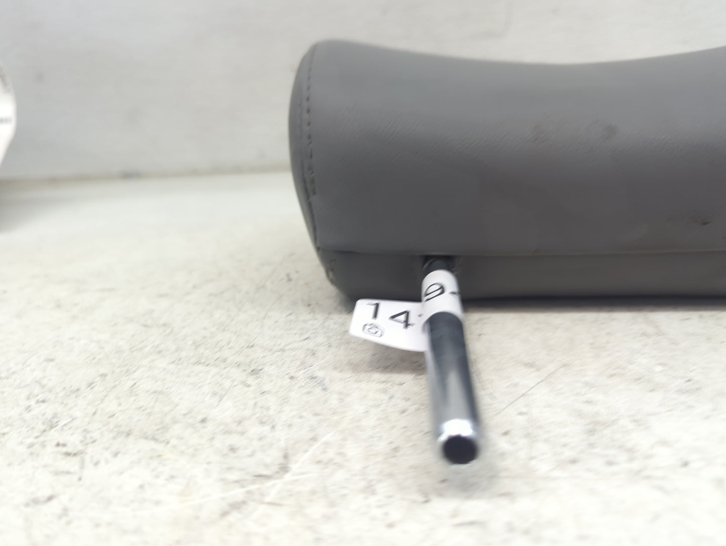 2005 Toyota Avalon Headrest Head Rest Rear Seat Fits OEM Used Auto Parts - Oemusedautoparts1.com