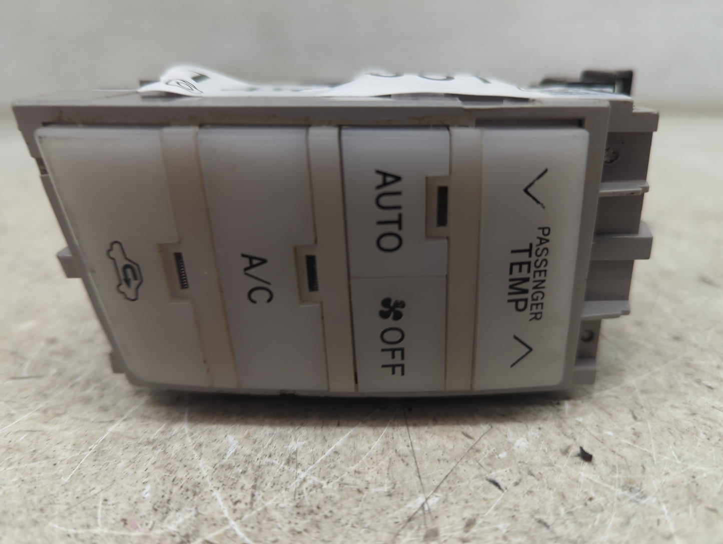 2005-2010 Toyota Avalon Climate Control Module Temperature AC/Heater Replacement P/N:55900-07160 MN146A40-4020 Fits OEM Used