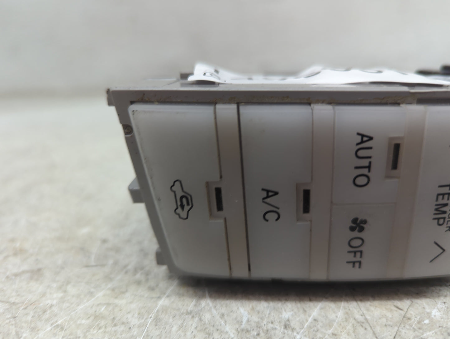 2005-2010 Toyota Avalon Climate Control Module Temperature AC/Heater Replacement P/N:55900-07160 MN146A40-4020 Fits OEM Used
