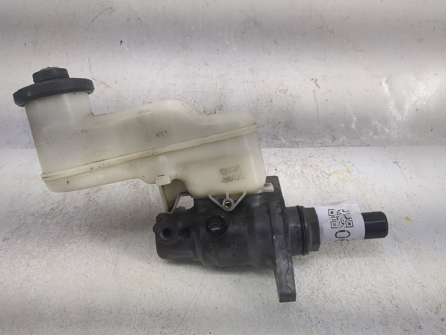 2005-2007 Toyota Avalon Brake Master Cylinder 1498090 - Oemusedautoparts1.com