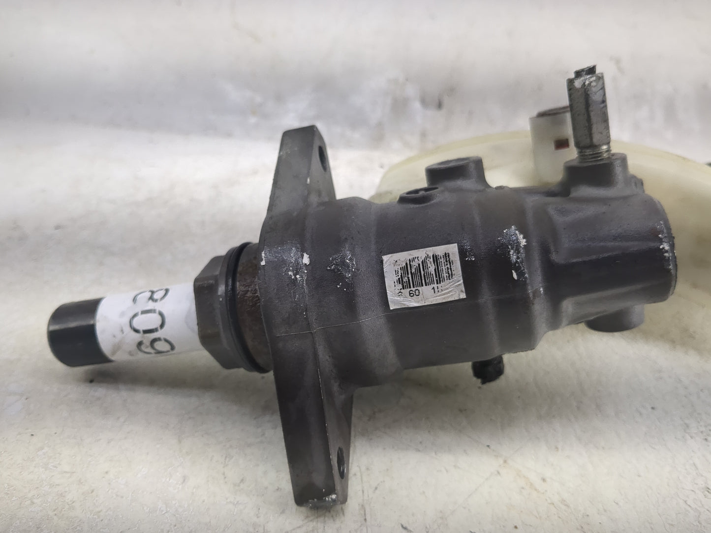 2005-2007 Toyota Avalon Brake Master Cylinder 1498090 - Oemusedautoparts1.com