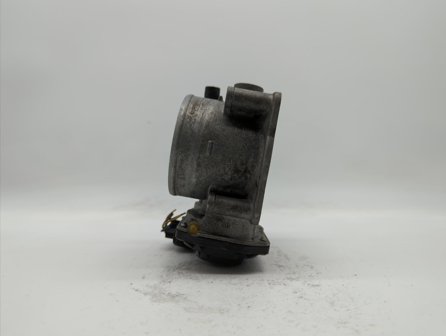 2005-2018 Toyota Avalon Throttle Body P/N:22030-0P050 22030-31030 Fits OEM Used Auto Parts - Oemusedautoparts1.com
