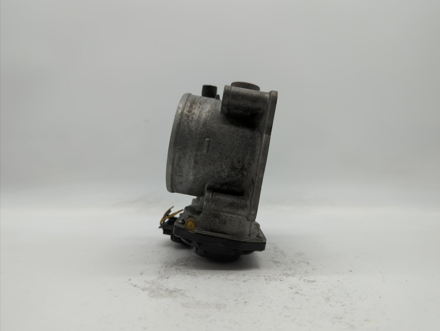 2005-2018 Toyota Avalon Throttle Body P/N:22030-0P050 22030-31030 Fits OEM Used Auto Parts - Oemusedautoparts1.com