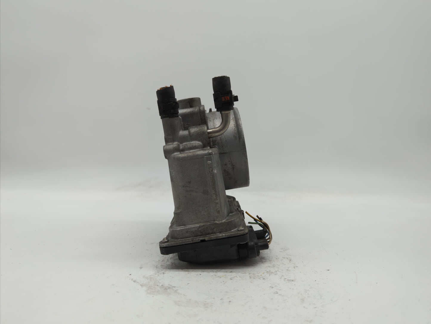 2005-2018 Toyota Avalon Throttle Body P/N:22030-0P050 22030-31030 Fits OEM Used Auto Parts - Oemusedautoparts1.com