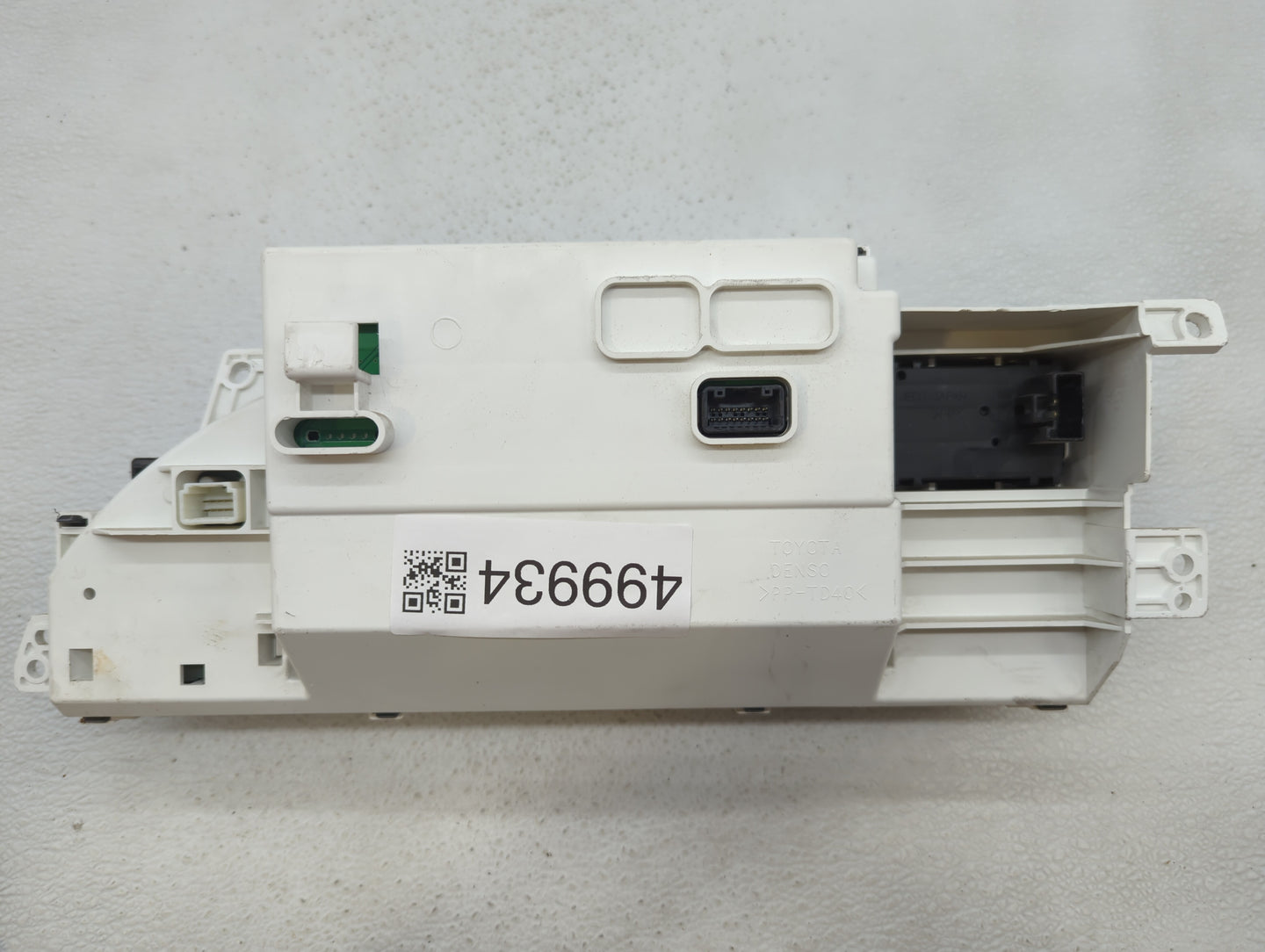 2005-2007 Toyota Avalon Information Display Screen - Oemusedautoparts1.com