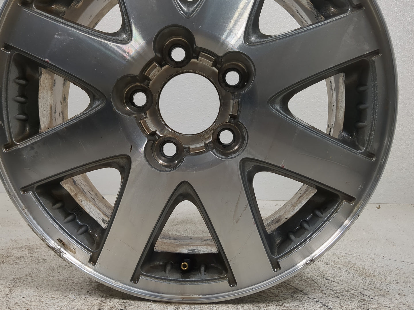 2005-2007 Toyota Avalon Oem Wheel Rim - Oemusedautoparts1.com