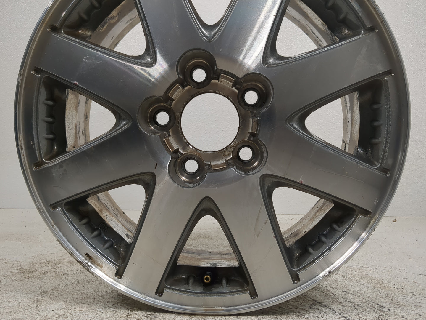 2005-2007 Toyota Avalon Oem Wheel Rim - Oemusedautoparts1.com