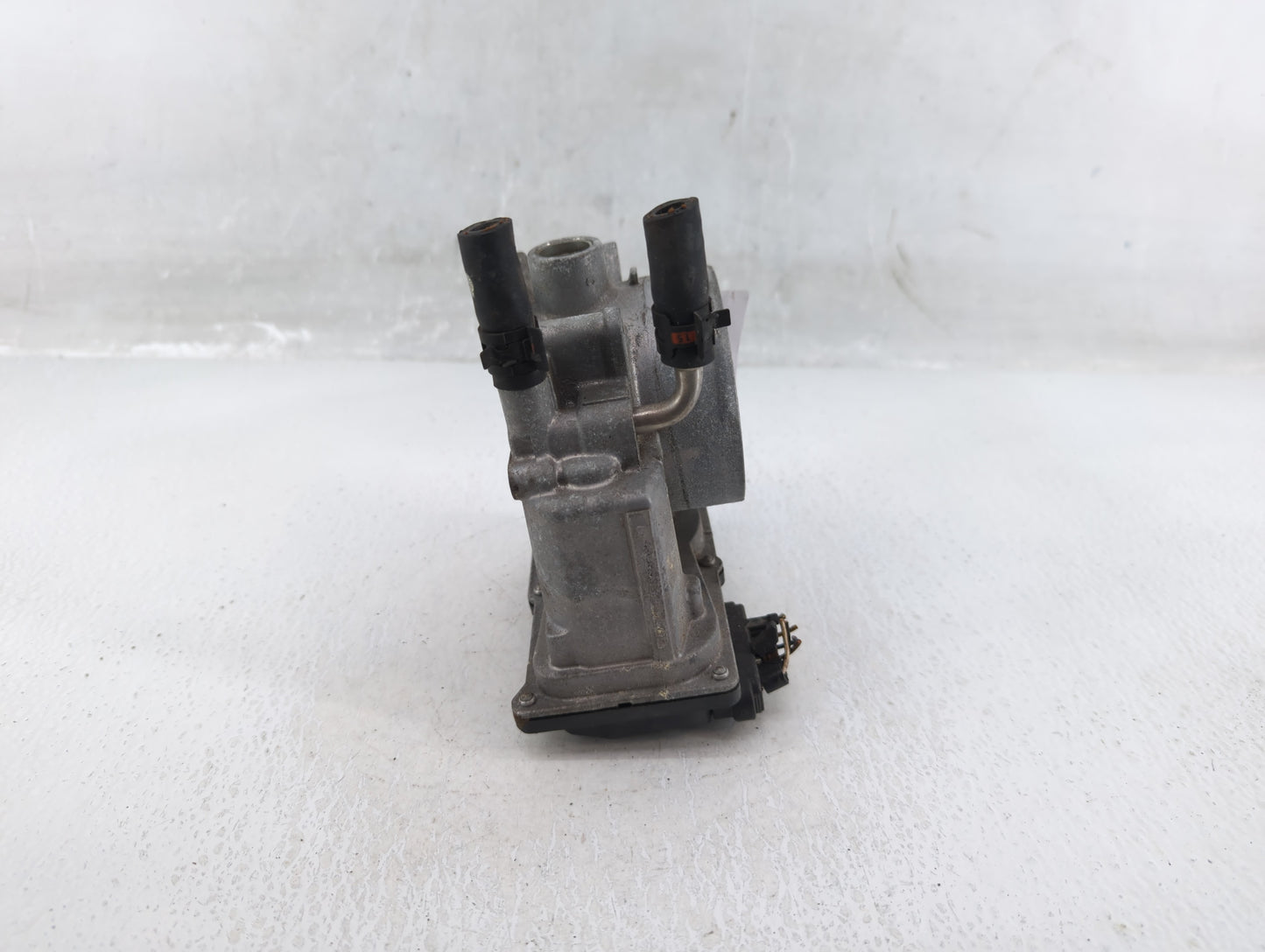 2005-2018 Toyota Avalon Throttle Body P/N:22030-31030 Fits OEM Used Auto Parts - Oemusedautoparts1.com