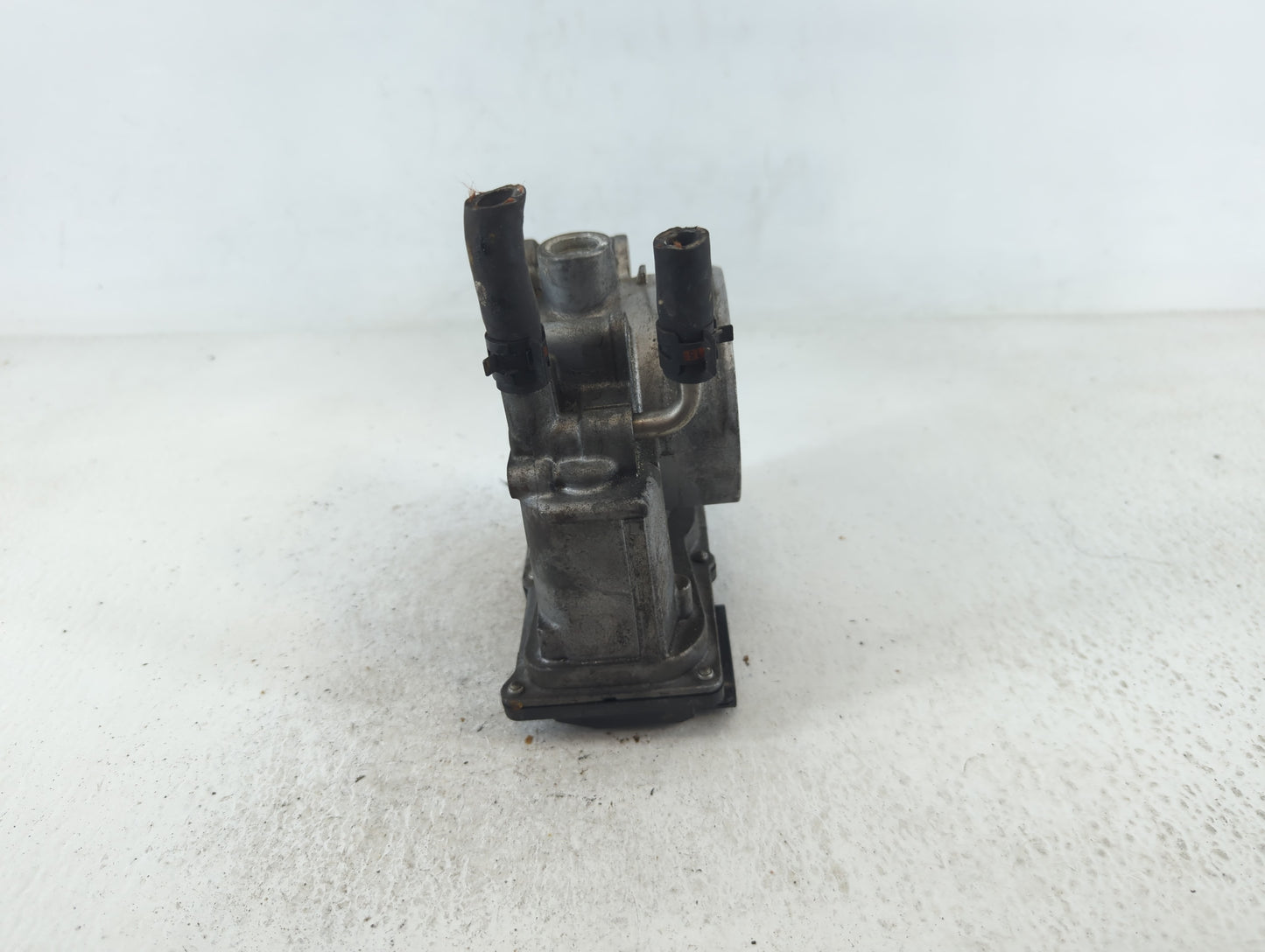 2005-2018 Toyota Avalon Throttle Body P/N:22030-31030 Fits OEM Used Auto Parts - Oemusedautoparts1.com