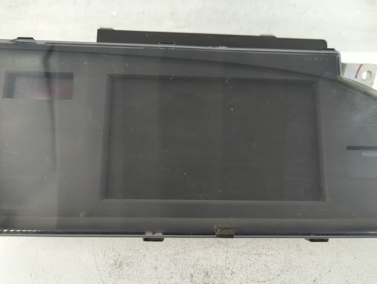 2005-2006 Toyota Avalon Instrument Cluster Speedometer Gauges P/N:83290-07100-00 Fits Fits 2005 2006 OEM Used Auto Parts - O