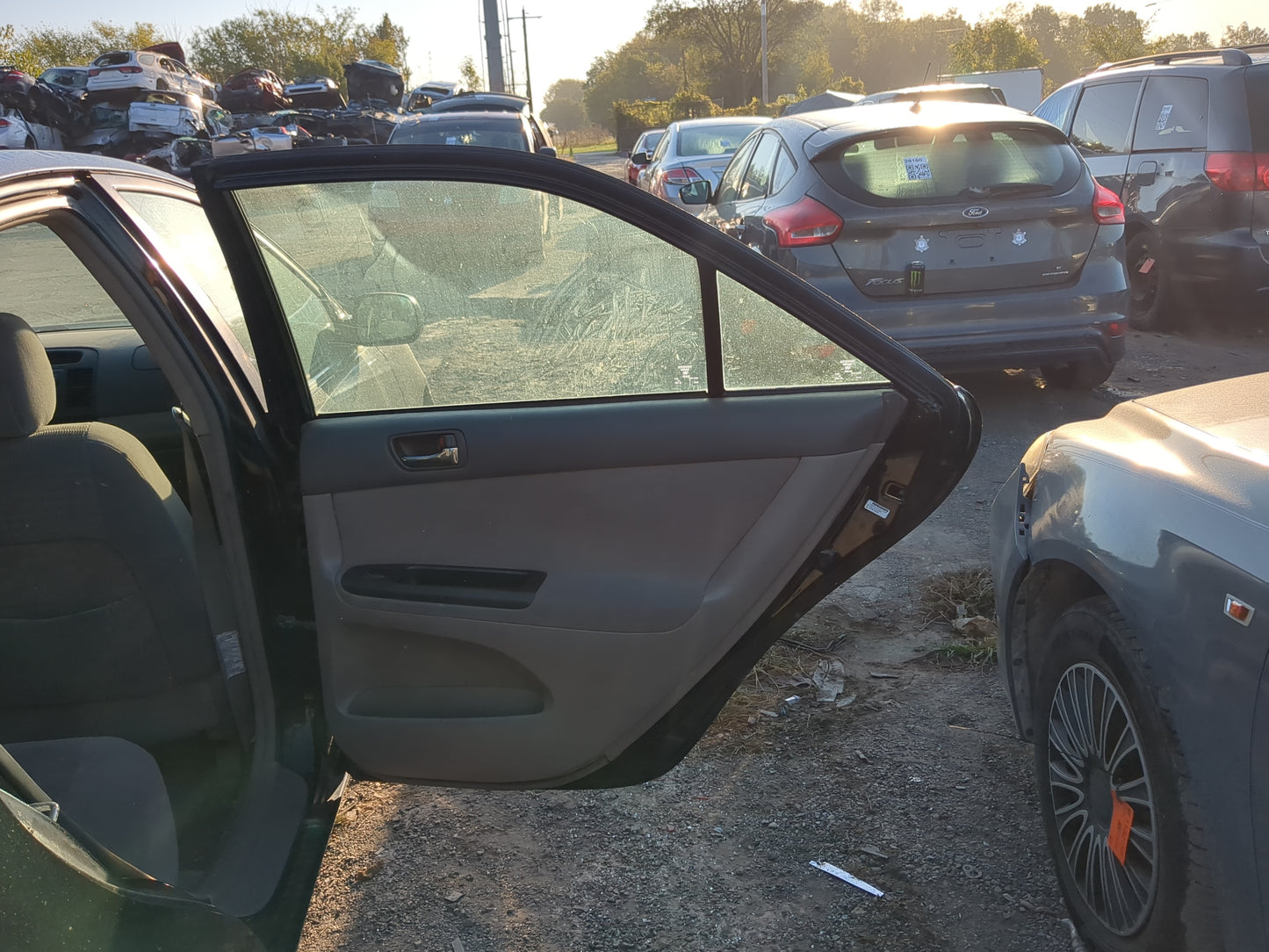 2002-2006 Toyota Camry Passenger Rear Door Oem - Oemusedautoparts1.com