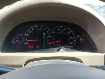 2005-2006 Toyota Camry Instrument Cluster Speedometer Gauges Fits Fits 2005 2006 OEM Used Auto Parts