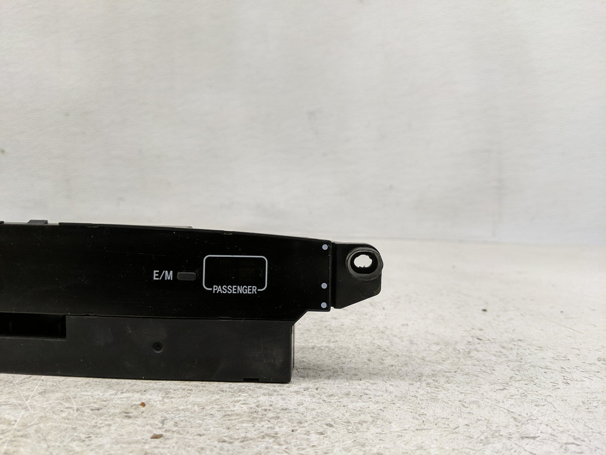 2004-2006 Toyota Camry Information Radio Display Screen 1293414 - Oemusedautoparts1.com