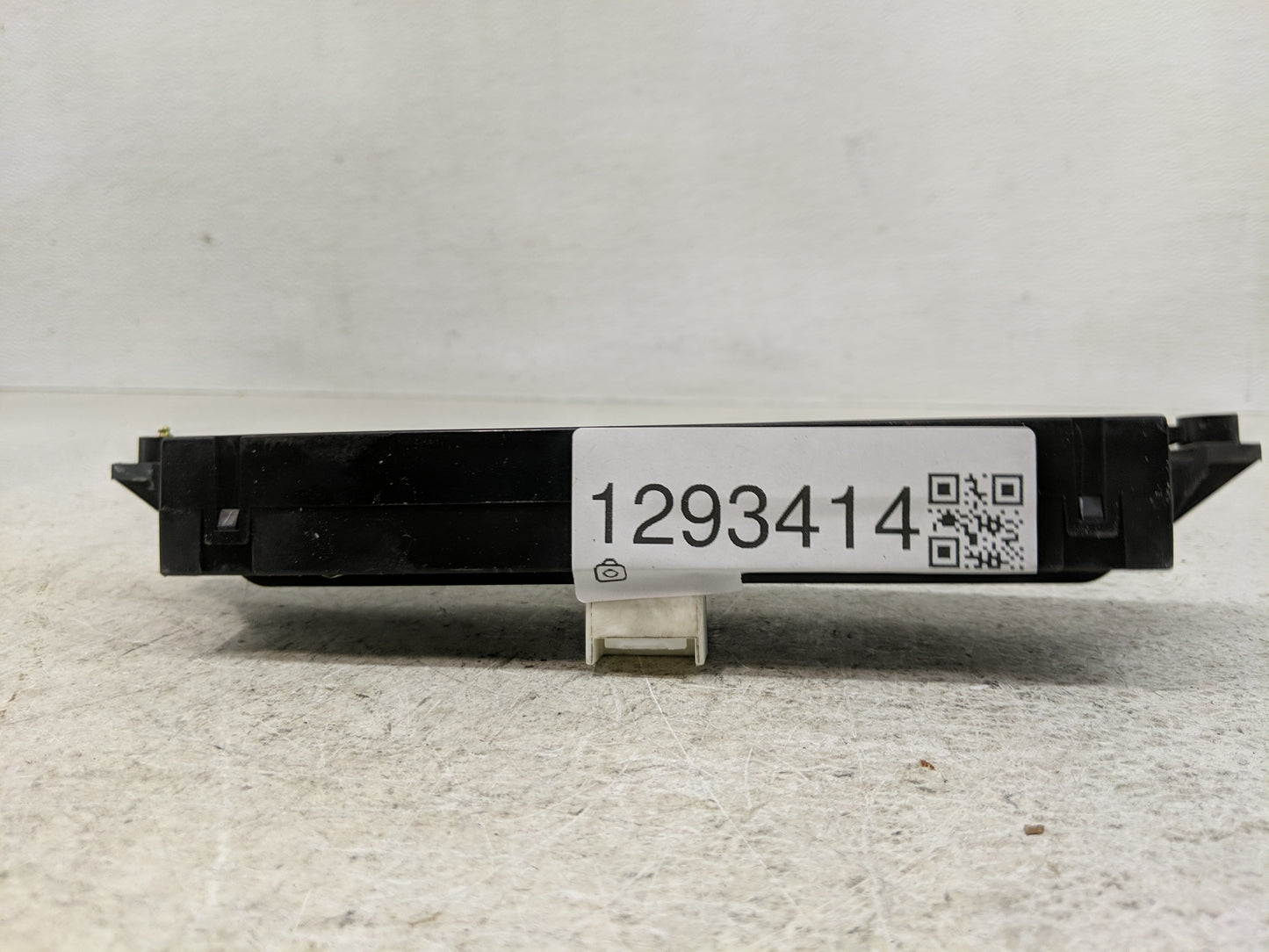 2004-2006 Toyota Camry Information Display Screen - Oemusedautoparts1.com