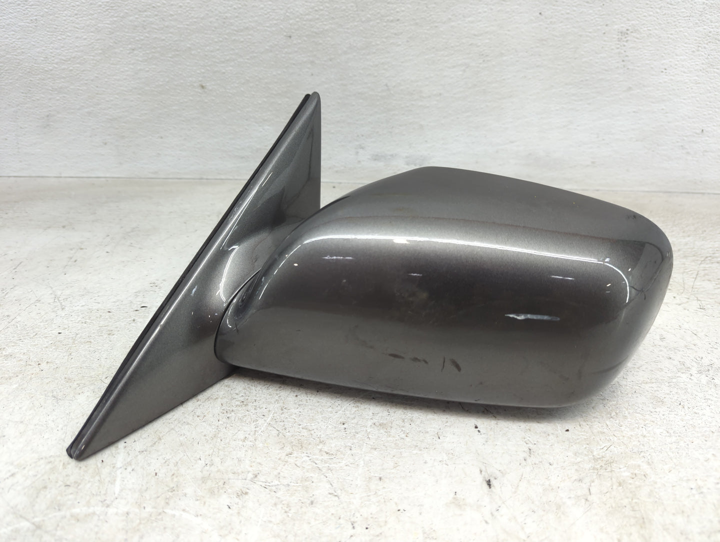 2002-2006 Toyota Camry Driver Side View Mirror - Left Door Mirror OEM Used - Oemusedautoparts1.com