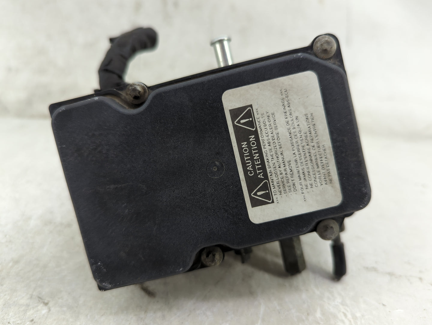 2005-2006 Toyota Camry ABS Pump Control Module Replacement P/N:0 265 800 365 0 265 231 439 Fits Fits 2005 2006 OEM Used Auto