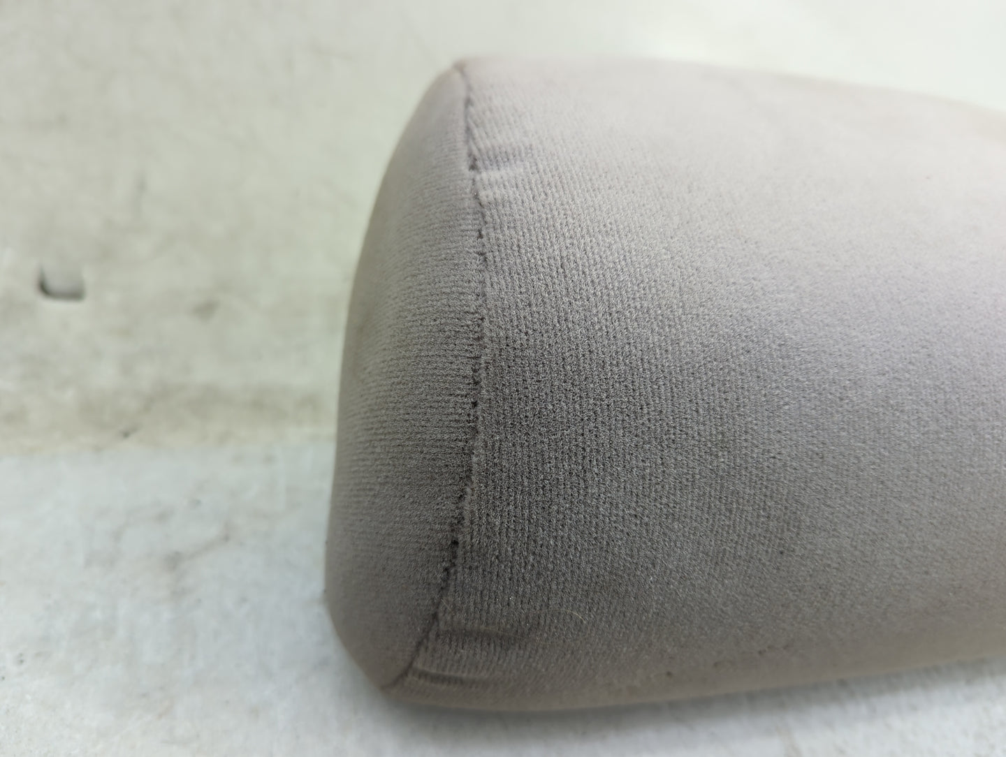 2004-2006 Toyota Camry Headrest Head Rest Front Driver Passenger Seat Fits Fits 2004 2005 2006 OEM Used Auto Parts - Oemused