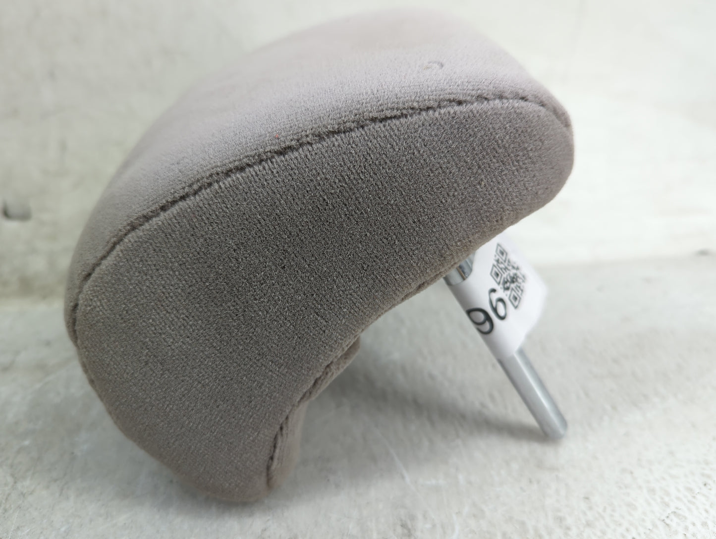 2004-2006 Toyota Camry Headrest Head Rest Front Driver Passenger Seat Fits Fits 2004 2005 2006 OEM Used Auto Parts - Oemused