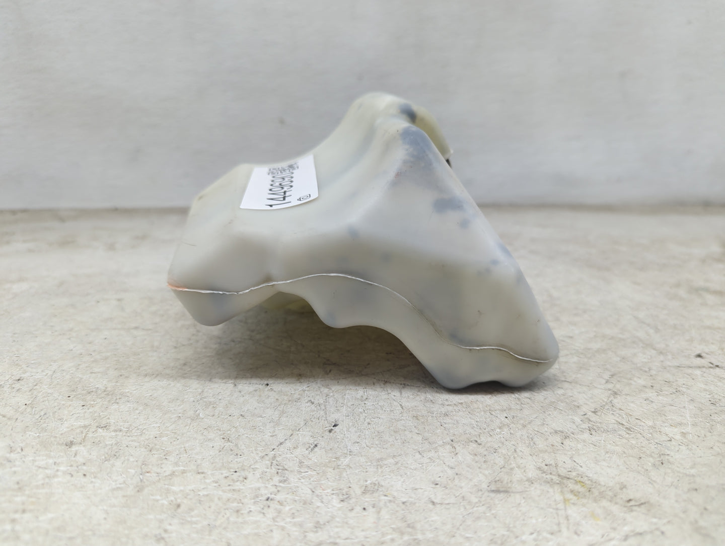 2002-2006 Toyota Camry Radiator Coolant Overflow Expansion Tank Bottle 1449690 - Oemusedautoparts1.com