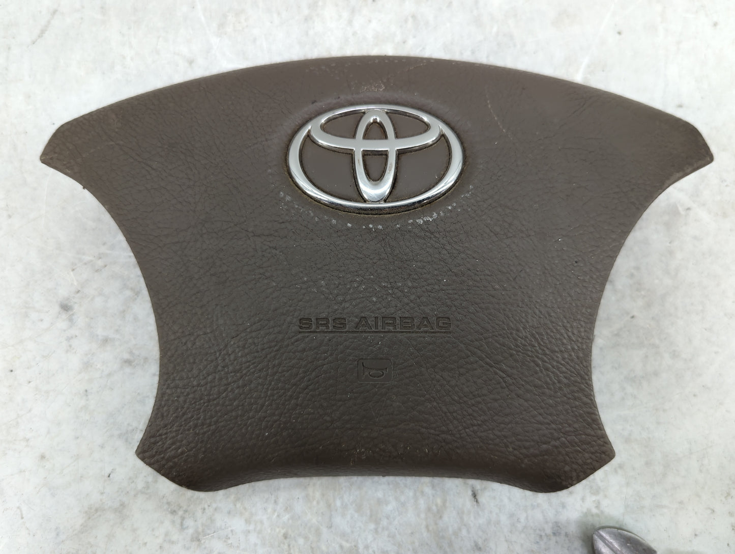 2005-2006 Toyota Camry Air Bag Driver Left Steering Wheel Mounted P/N:719748704A6Y Fits Fits 2005 2006 OEM Used Auto Parts -