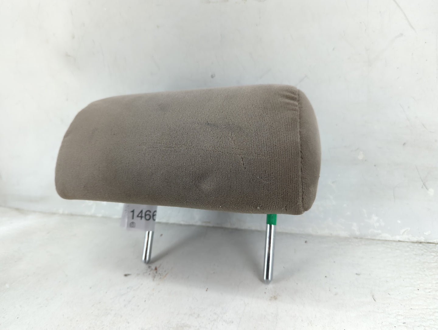 2004-2006 Toyota Camry Headrest Head Rest Front Driver Seat Beige 1466898 - Oemusedautoparts1.com