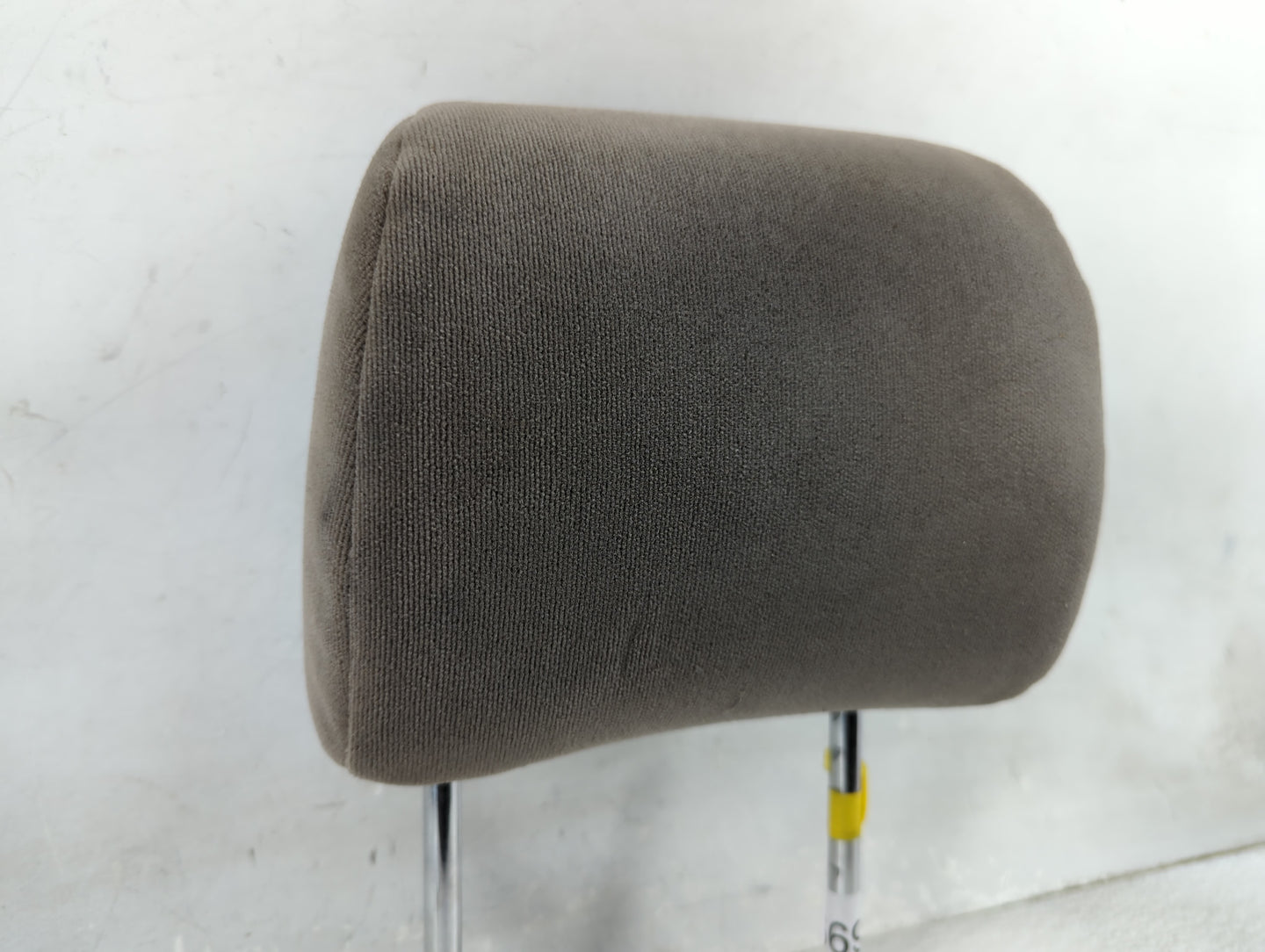 2004-2006 Toyota Camry Headrest Head Rest Front Driver Seat Beige 1466914 - Oemusedautoparts1.com
