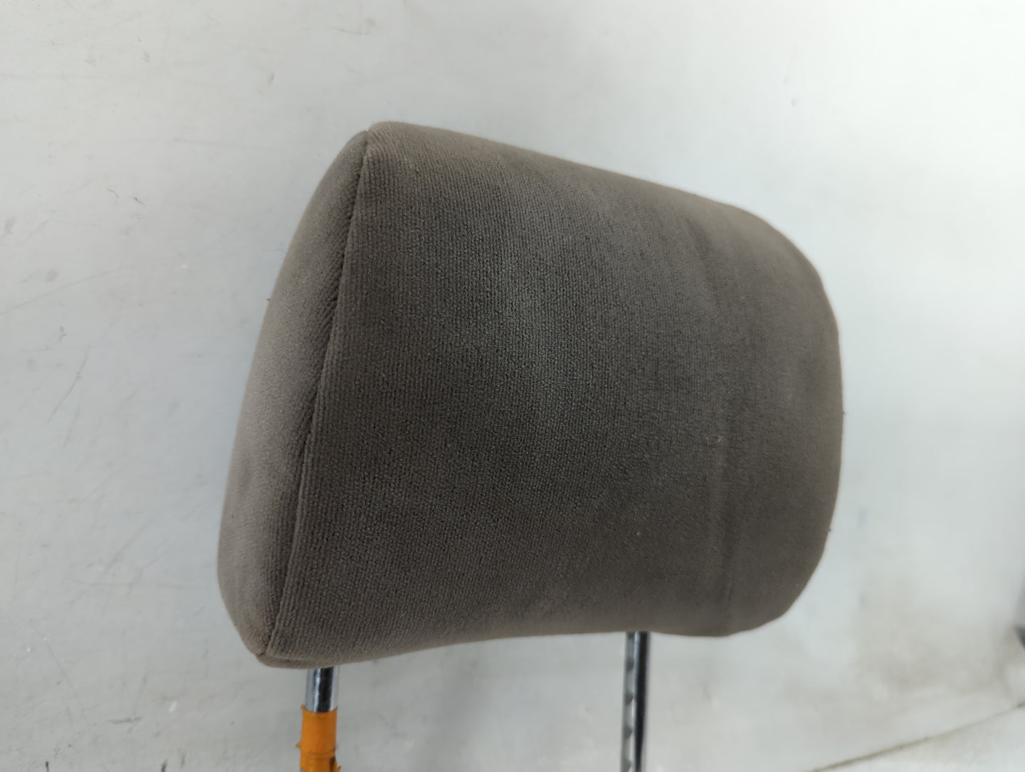 2004-2006 Toyota Camry Headrest Head Rest Front Driver Seat Beige 1466915 - Oemusedautoparts1.com