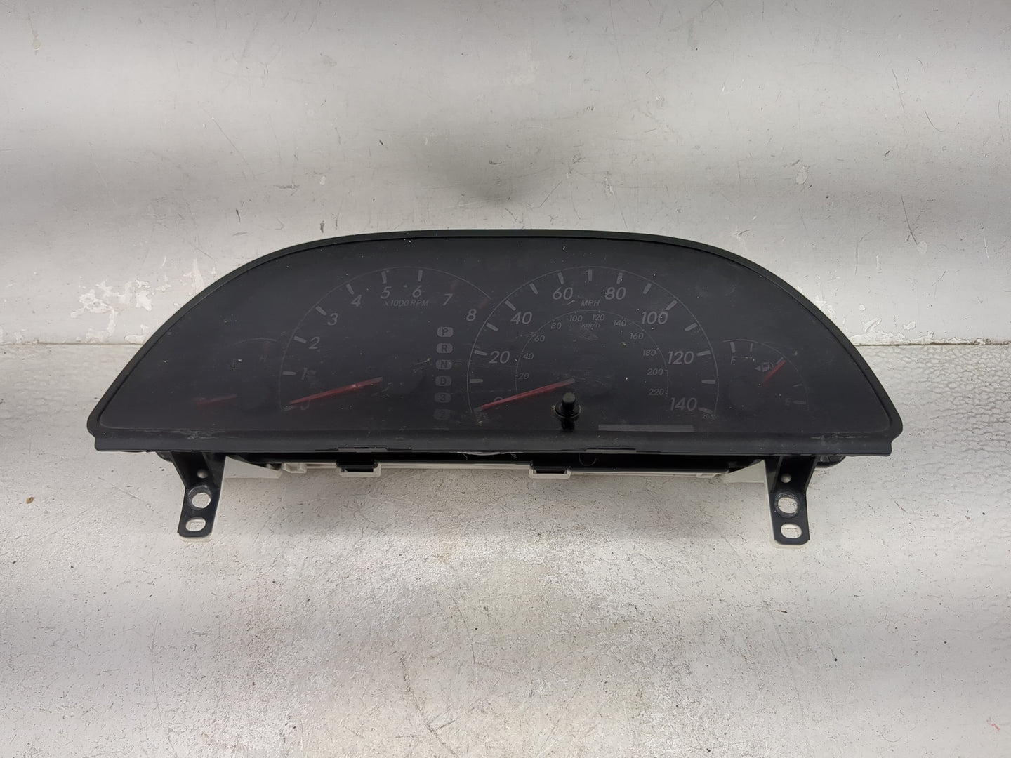 2005-2006 Toyota Camry Instrument Cluster Speedometer Gauges P/N:83800-06C10-00 TN257420-7112 Miles: Fits Fits 2005 2006 OEM