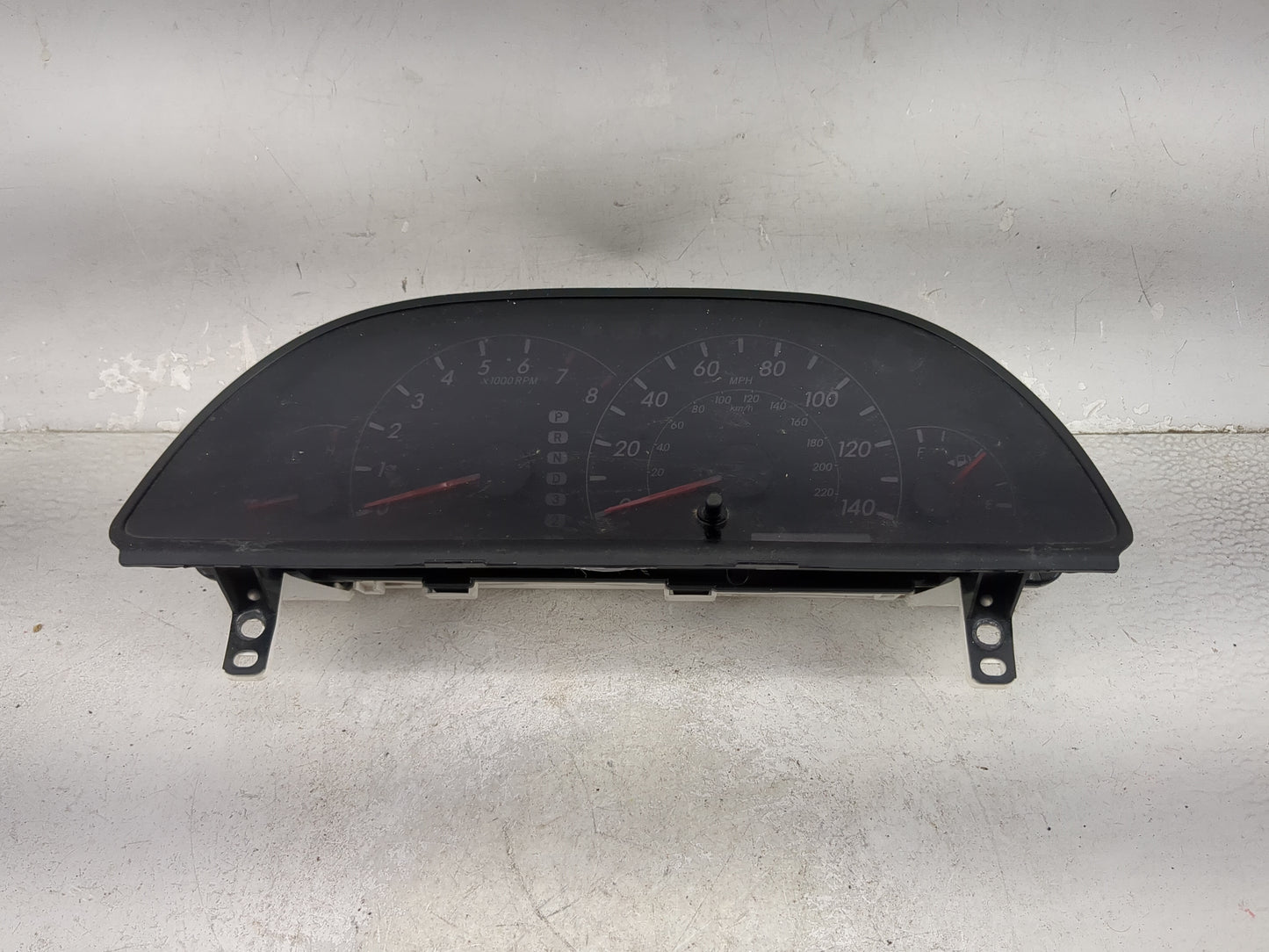 2005-2006 Toyota Camry Instrument Cluster Speedometer Gauges P/N:83800-06C10-00 TN257420-7112 Miles: Fits Fits 2005 2006 OEM