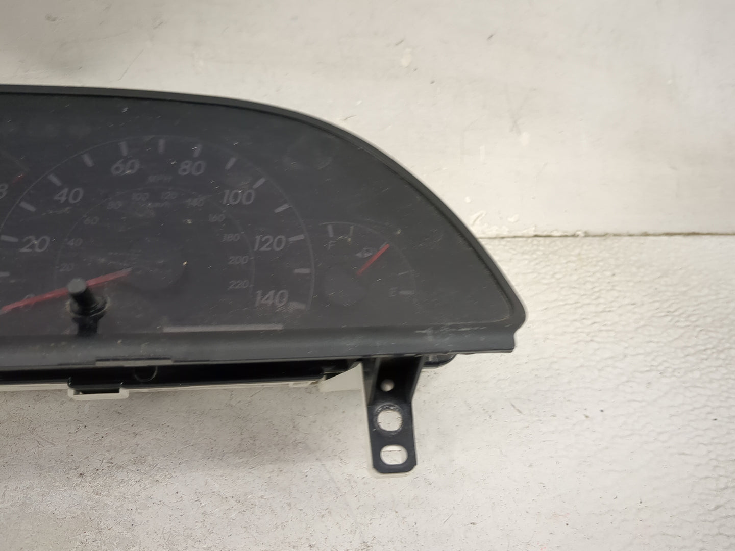 2005-2006 Toyota Camry Instrument Cluster Speedometer Gauges P/N:83800-06C10-00 TN257420-7112 Miles: Fits Fits 2005 2006 OEM