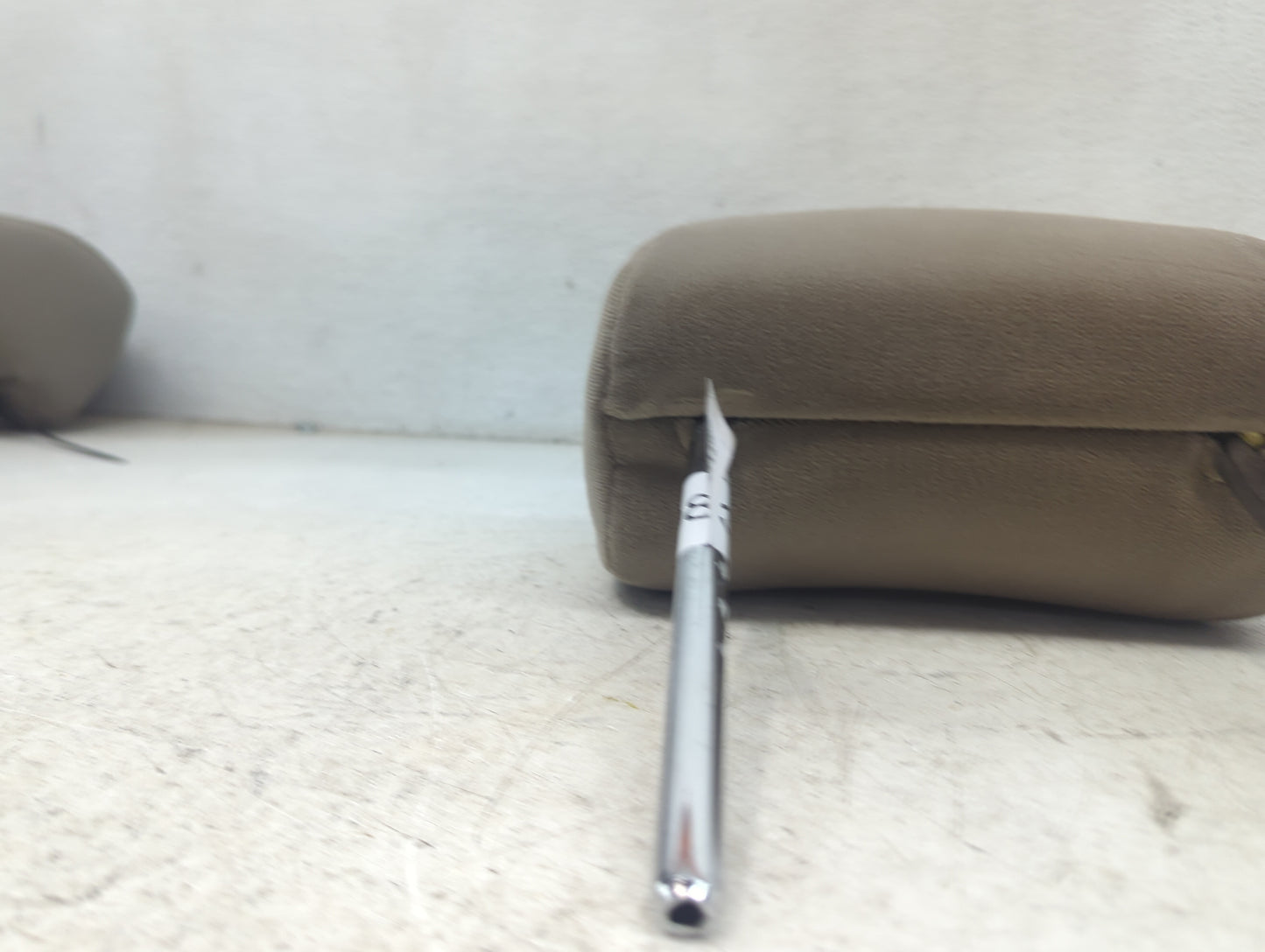 2005 Toyota Camry Headrest Head Rest Front Driver Seat Tan - Oemusedautoparts1.com