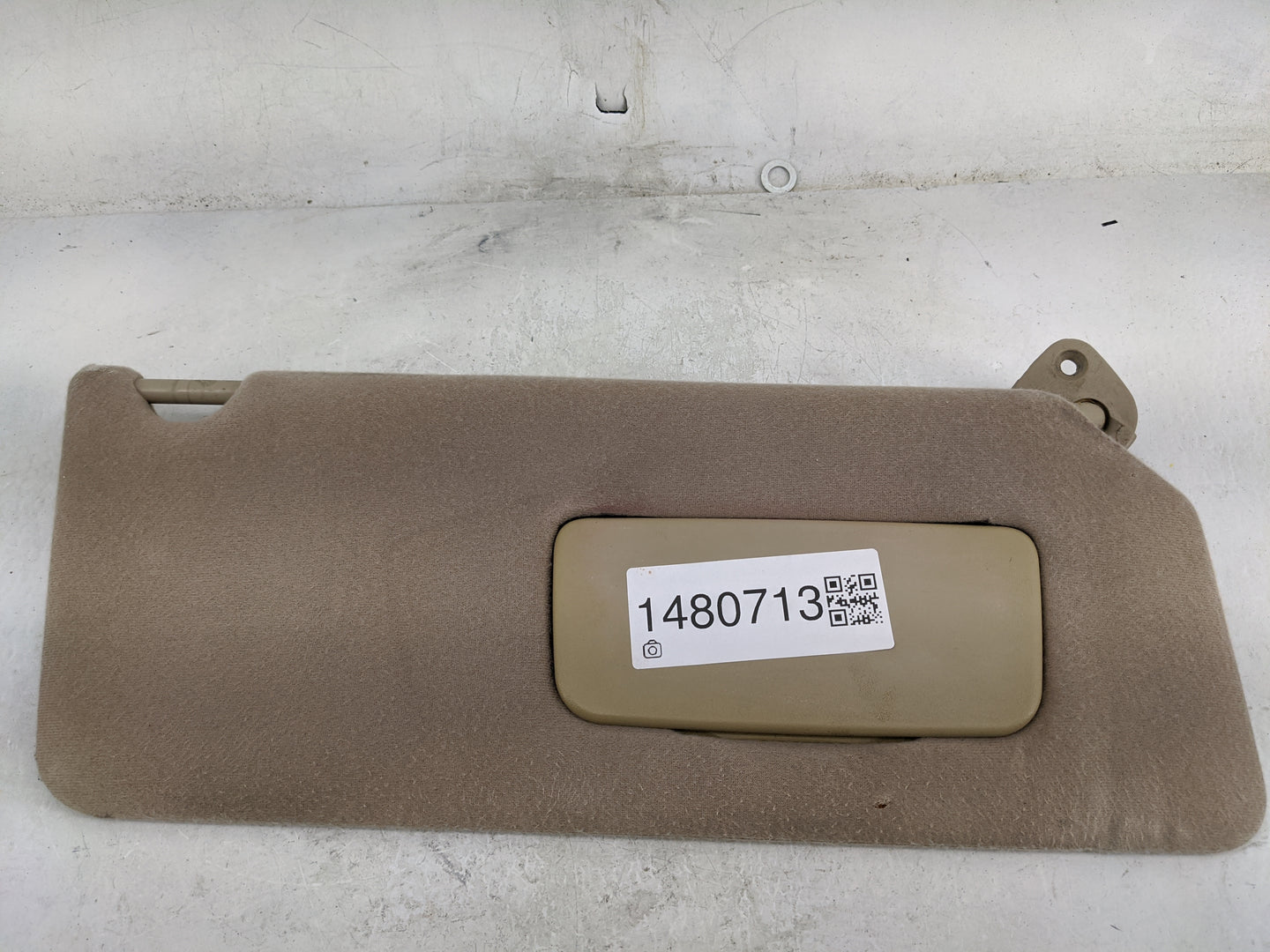 2005 Toyota Camry Sun Visor Shade Replacement Passenger Right Mirror Fits OEM Used Auto Parts - Oemusedautoparts1.com
