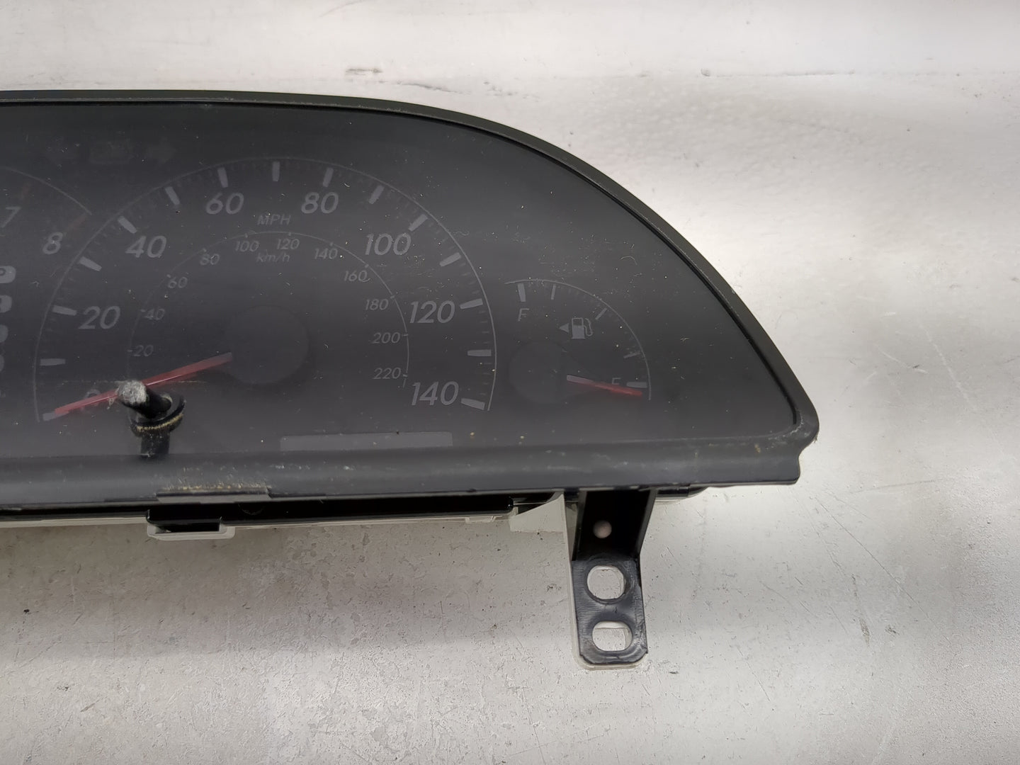 2005-2006 Toyota Camry Instrument Cluster Speedometer Gauges P/N:83800-06C10-00 TN257420-7112 Miles: Fits Fits 2005 2006 OEM