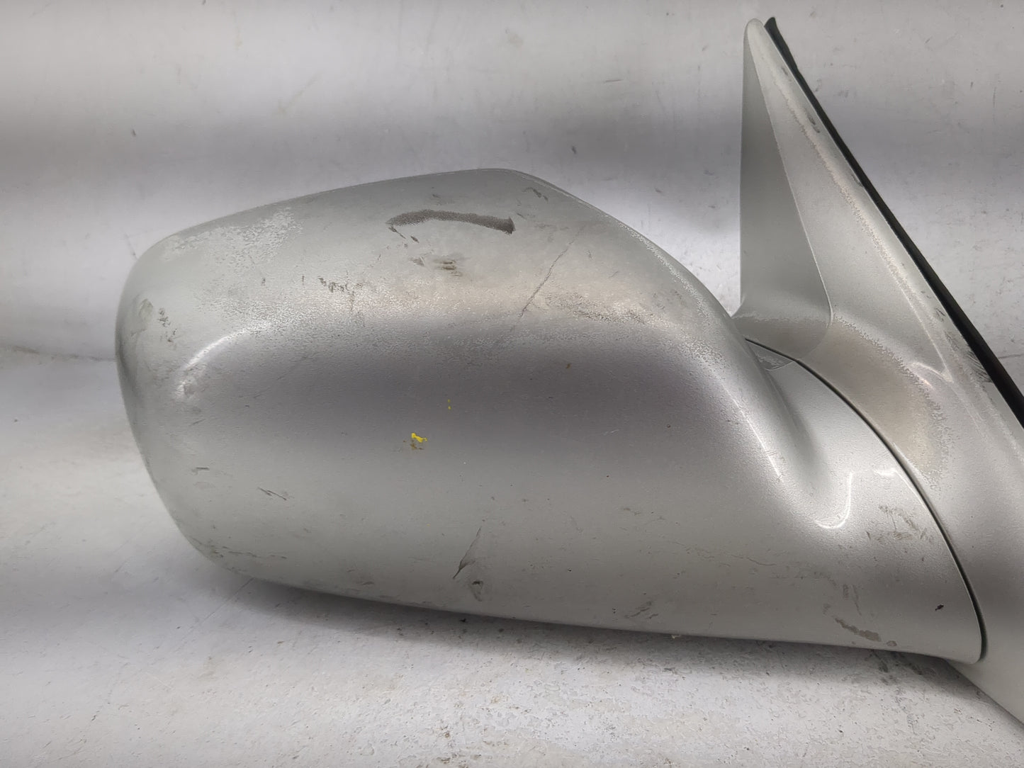 2002-2006 Toyota Camry Passenger Side View Mirror - Right Door Mirror OEM Used - Oemusedautoparts1.com